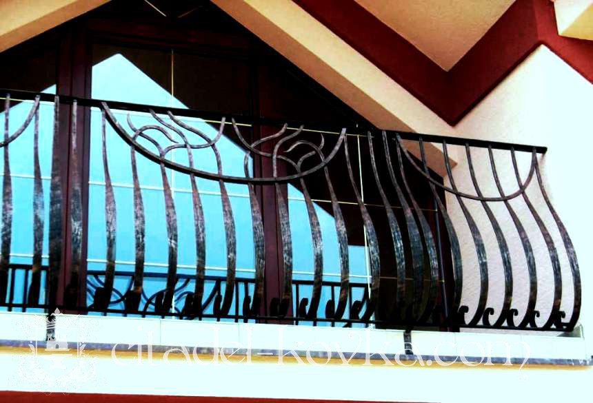 Балконное ограждение кованое в современном стиле фотография 1