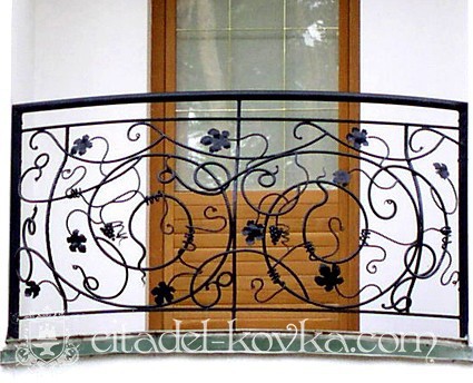 Кованый балкон Виноградная лоза фотография 1