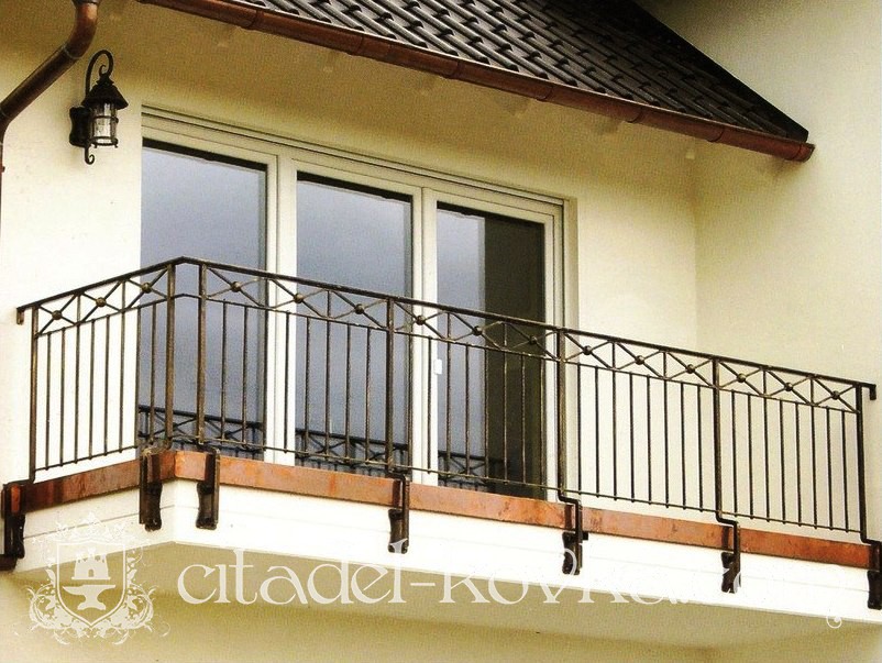 Кованый балкон «Аскет» фотография 1