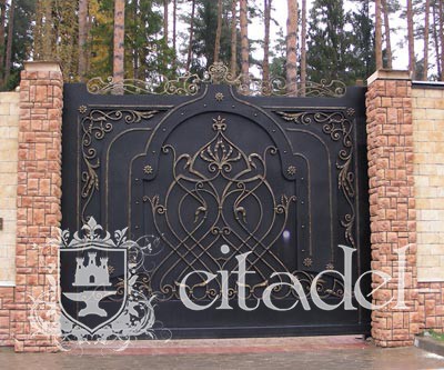 Ворота кованые с восточным орнаментом фотография 1