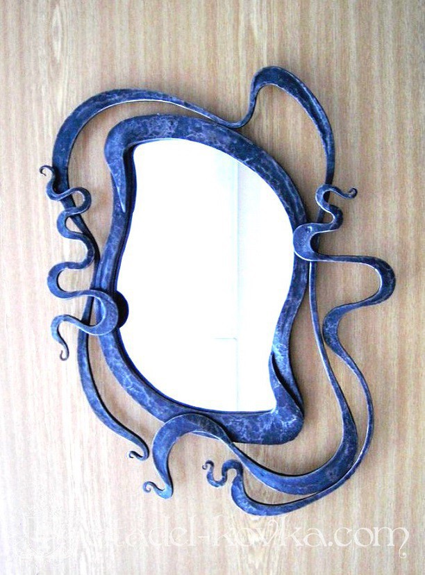 Настенное зеркало кованое Модерн фотография 1