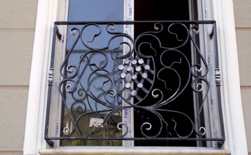 Кованый французский балкон «Золушка»