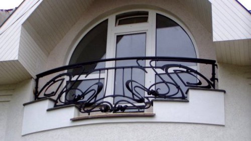 Кованый балкон «Симметрия»