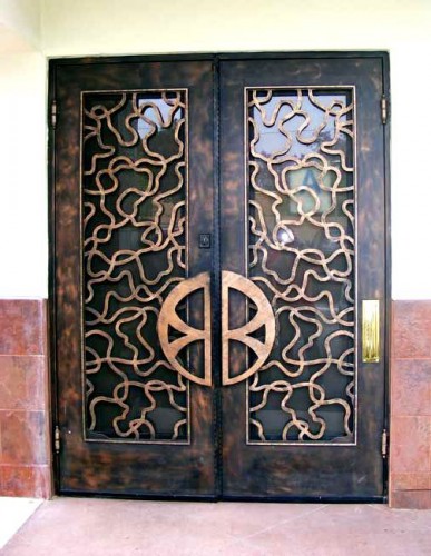 Двустворчатые кованые двери «Сфера»