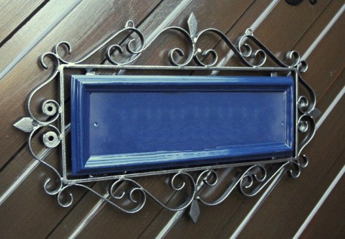 Табличка-указатель кованый для двери