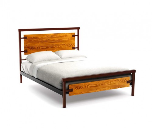 Кровать с деревянными вставками