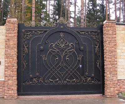 Ворота кованые с восточным орнаментом